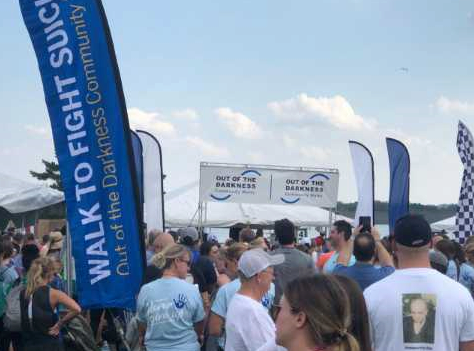 crowd at a walk